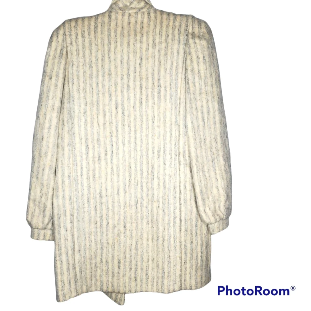 Vintage 80's ilgwu New York Girl wool like coat cream blue‎ stripes